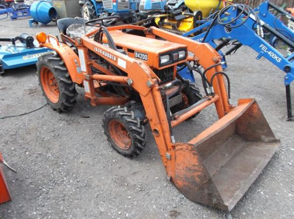 KUBOTA B4200 FILTRY